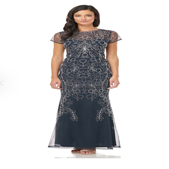 JS Collections Navy Silver Long Formal Shortsleeve Dress- Size 8- Mom of Bride - Picture 12 of 13